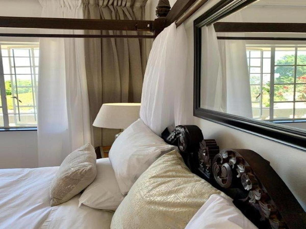 Busa Guest House Ист-Лондон Экстерьер фото